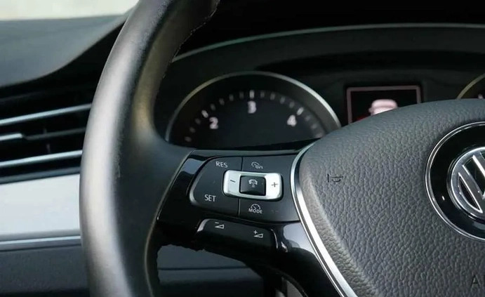 Volkswagen Golf cena 39900 przebieg: 214199, rok produkcji 2014 z Suraż małe 301